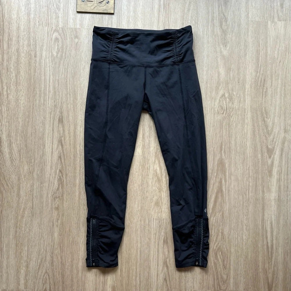 Lululemon Runday Crop Leggings - Picture 2 of 8